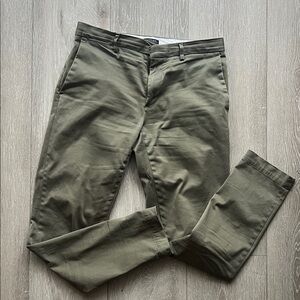 Banana Republic Men's Khaki Chinos